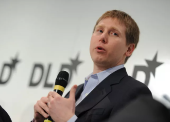 灰度創辦人開砲 : 狗狗幣最糟糕的是「馬斯克崇拜」；頭號鯨魚正「迷因式」加碼DOGE