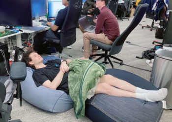 FTX直擊》月交易量5000億、2年躍升「加密貨幣期貨王者」，內部員工親揭成功秘辛