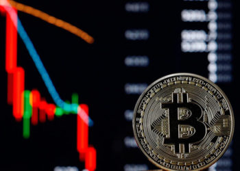 比特幣大跌 30% 破 30,000！多家華爾街公司警告 : 加密貨幣不具抗通膨性、波動高不適合投資