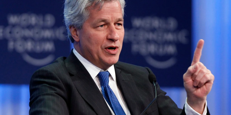 摩根大通 CEO 戴蒙：仍建議遠離比特幣！我不認為有價值；BTC大跌超10%