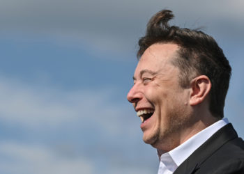 馬斯克威力不減！推文 : 天王星繞太陽公轉只需84年，「Uranus同名幣」大暴漲1,300%