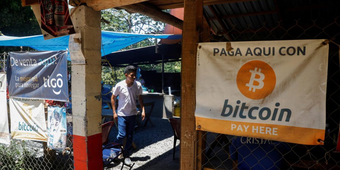 民間反彈！薩國工商會調查：超過 9 成民眾不想比特幣強制流通、5成想立刻兌回法幣