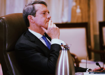 聯準會官員質疑：勿因一時「狂熱盲從」推動數位美元