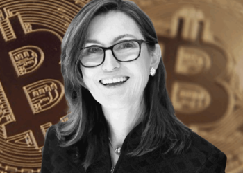 女股神逢低加倉！方舟投資買進 105 萬股 GBTC，又加碼 20 萬股 Coinbase