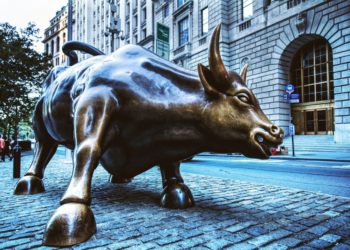 牛市完結還是繼續？一窺盤整期間「巨鯨 散戶 機構 長期持有者」各自操作動向