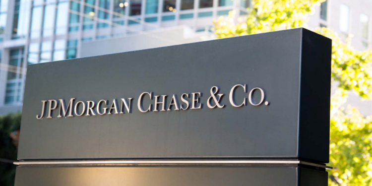 摩根大通分析師：灰度 GBTC 解鎖會帶來「巨大賣壓」；將釋出逾 1.6 萬枚比特幣