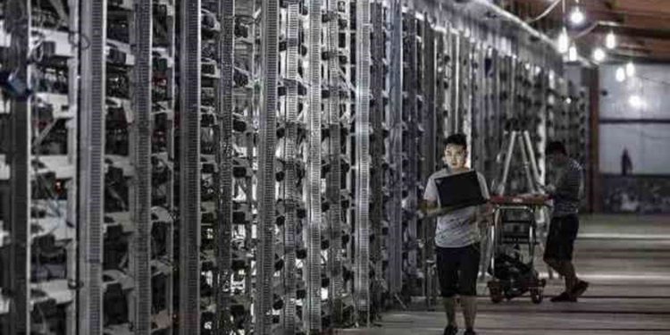 中國礦企出逃！比特幣第 5 大礦池「BTC.com」將落腳哈薩克，運出首批礦機