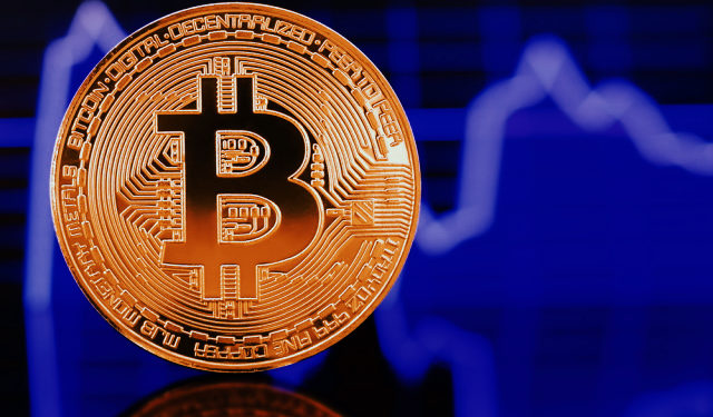 10分鐘清算1.1億鎂！全網空單爆倉「超10億美元」，幣安再現「插針」引怨聲