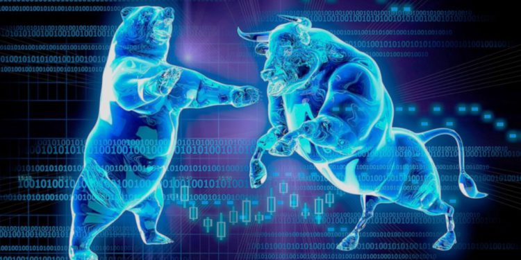 多空交戰！比特幣期貨分析師: 年底上10萬美元；鏈上數據機構：將跌破28,000