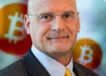 比特幣5天反彈18%，彭博首席分析師：比特幣站穩支撐，或重啟漲勢到6萬美元