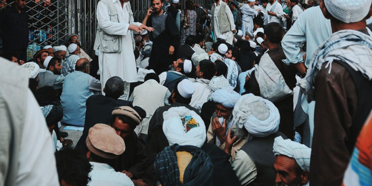 4897484984 | 動區動趨-最具影響力的區塊鏈新聞媒體 「銀行擠兌沒錢了」阿富汗塔利班重新掌權,比特幣極端主義嘲諷卻引眾怒