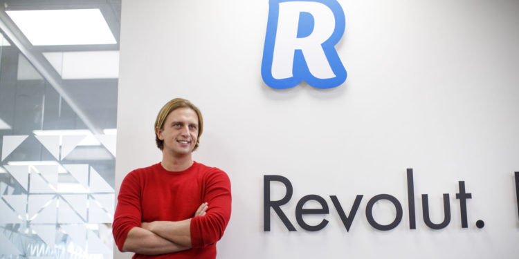8億美元融資背後：估值一年翻5倍，詳解英國數位銀行 Revolut 的快速通道打法