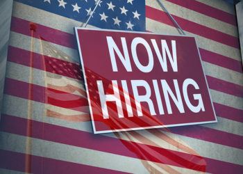 小非農數據不如預期 ｜7月就業腰斬僅增33萬，經濟學家：勞動市場「復甦失衡」