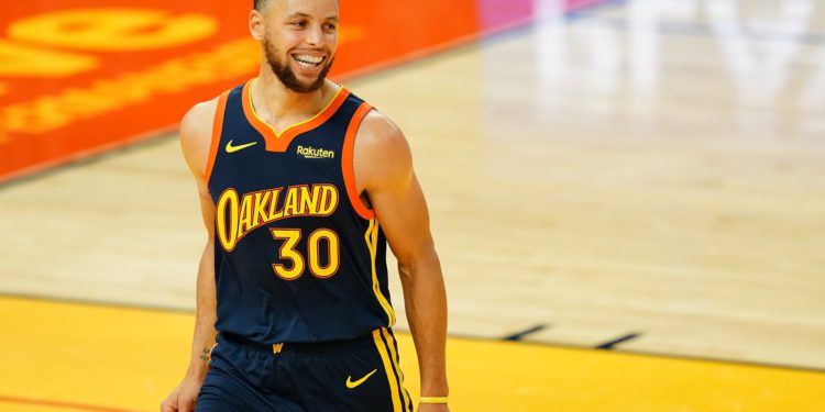 NBA球星｜柯瑞NFT收藏盤點：擁逾200件NFT 、總價39萬美元BAYC最貴