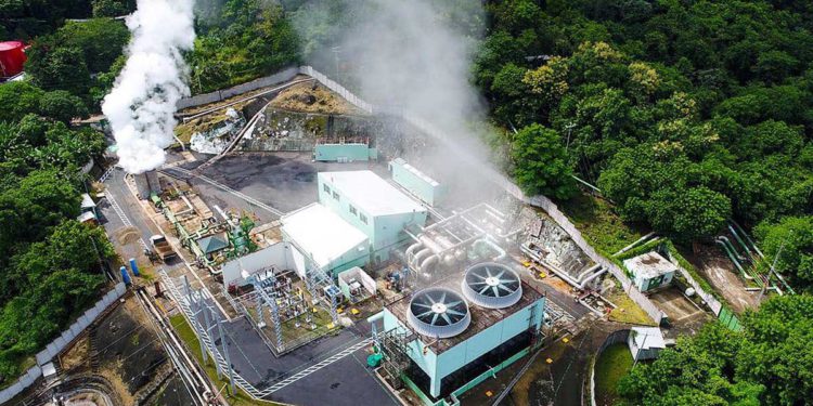 從地心竄出比特幣！薩爾瓦多「火山地熱挖礦」正在動工，總統展示工作現場