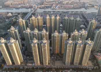 統整 | 恆大破產風暴衝擊：中國56家銀行房地產貸款情勢的圖文全對比