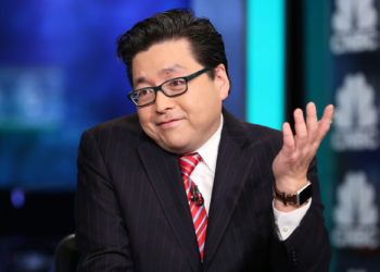 Tom Lee評比特幣期貨ETF：首年將吸引500億鎂資金、BTC年底展望168000