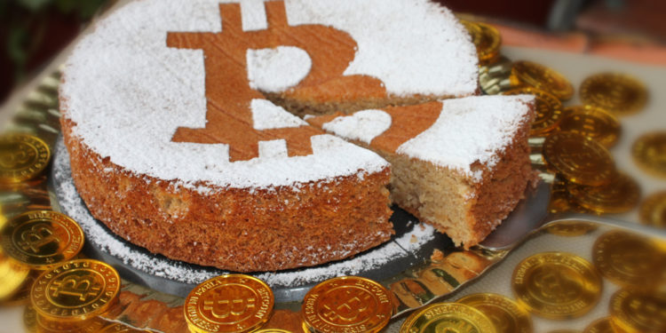Happy-Birthday-Bitcoin | 動區動趨-最具影響力的區塊鏈新聞媒體 比特幣白皮書 13 週年!細數 BTC 今年重要旅程:67,000 ATH、美國首支期貨 ETF