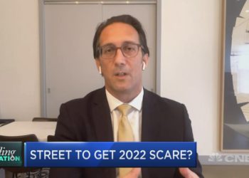 美股牛市已近尾聲？富國證券：年底會大漲，但明年恐修正 10%