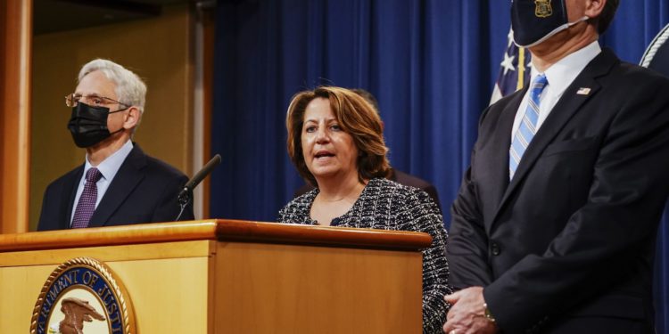 美歐合作逮捕 REvil 駭客團伙！美司法部新沒收 610 萬鎂加密貨幣贖金