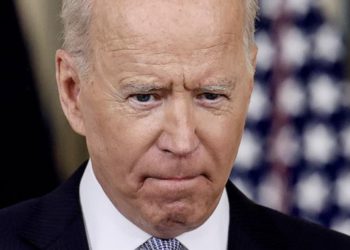 美股下挫、比特幣4.5萬低點反彈「衝破48000」: 拜登社福案卡關，高盛下修美GDP成長