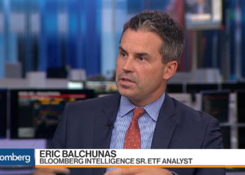 彭博分析師：數位資產是 ETF 5.0 階段，全球加密貨幣基金規模「10年內破1兆鎂」