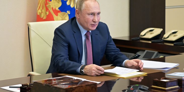 與美國角逐挖礦霸權？普丁：俄羅斯在比特幣挖礦上有競爭優勢