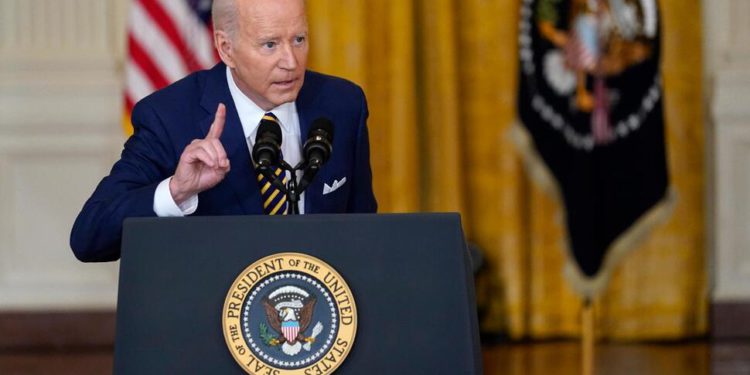 比特幣久違跌破4萬！拜登：俄羅斯決定襲擊烏克蘭、普丁今視察「核武演習」