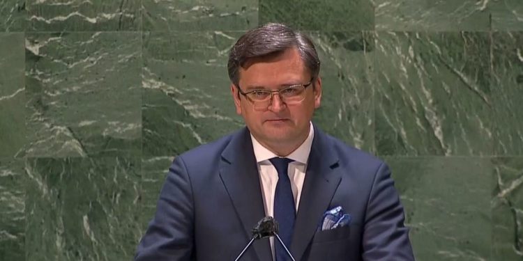 烏克蘭進入備戰緊急狀態「要求西方國家保護」；美股重挫、比特幣跌超5%