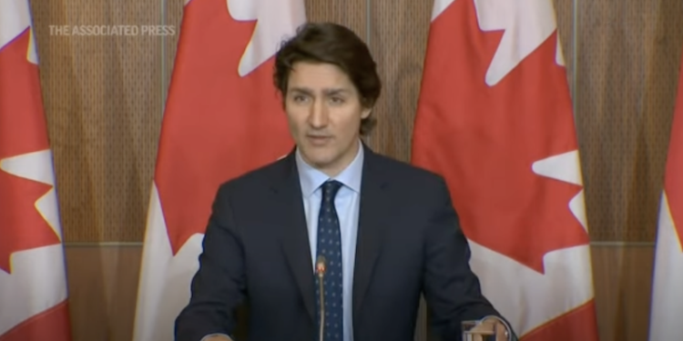 加拿大總理杜魯道撤回《緊急狀態法》，多數示威者銀行帳戶已在解凍