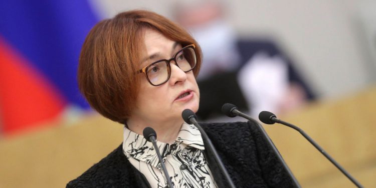 俄羅斯央行長：預定 2023 年試行數位盧布結算，考慮放寬對加密貨幣緊張態度