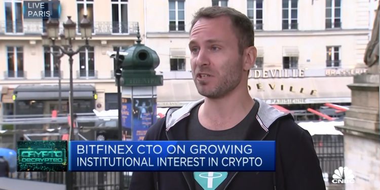 | 動區動趨-最具影響力的區塊鏈新聞媒體 Tether 技術長:將持續削減 USDT 儲備金「商業票據持有量」,已漸增持美國公債