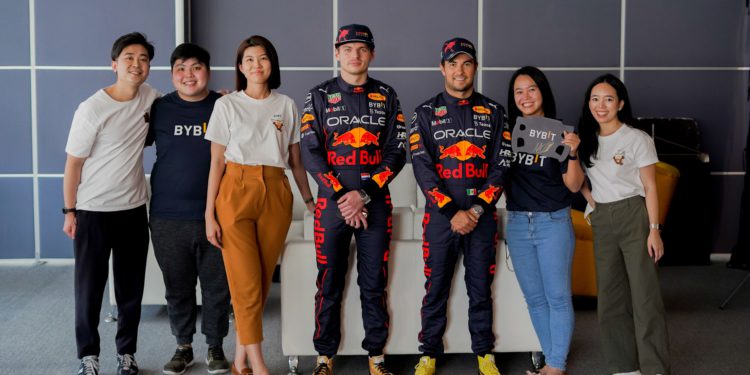 F1 賽車 | Bybit 直擊賽場：甲骨文紅牛車隊的幕後故事