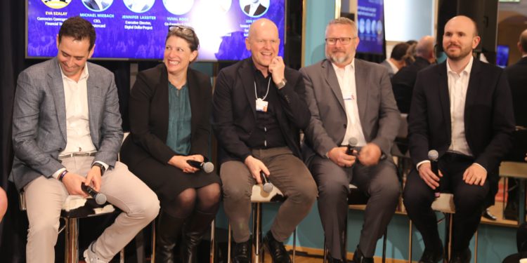 萬事達卡 CEO :  SWIFT 五年內可能已不存在！高管 : 加密貨幣大規模採用宜早不宜遲