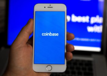 遵歐盟加密貨幣制裁，Coinbase 警告部分俄羅斯用戶：將在 5 月底封鎖帳戶