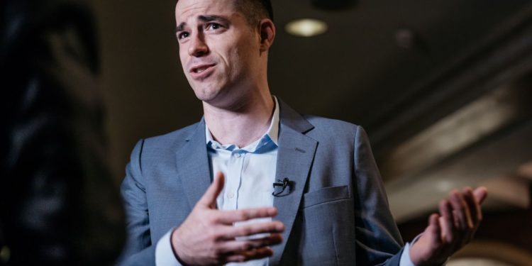 ROGER VER 220629 | 動區動趨-最具影響力的區塊鏈新聞媒體 比特耶穌也出事!CoinFLEX點名Roger Ver積欠4700萬鎂債務,將發新幣籌集等價金額