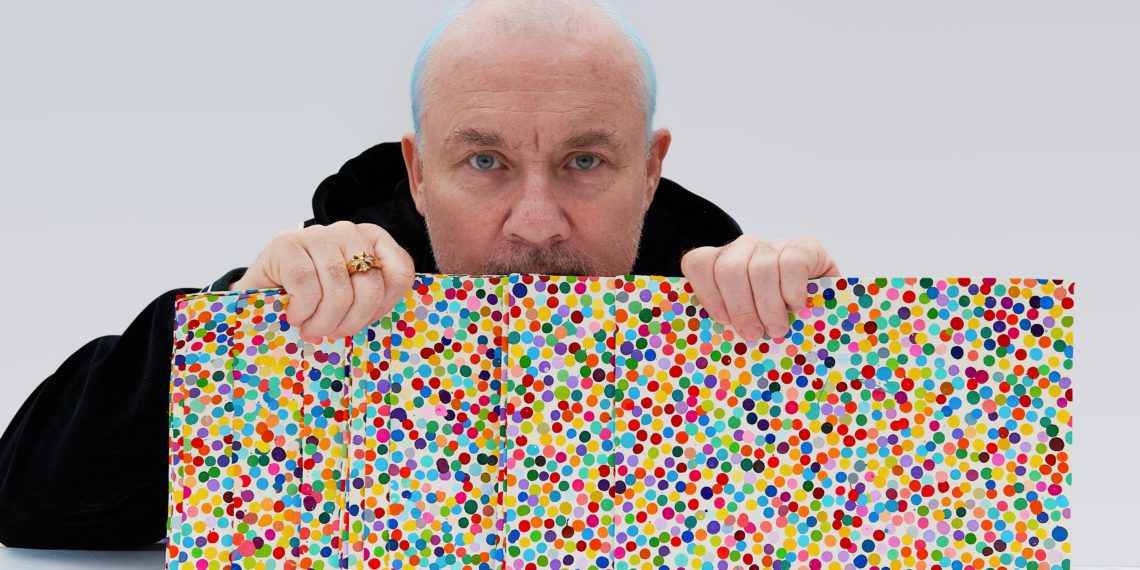 留下 NFT 就燒掉實體畫！Damien Hirst 的萬枚 NFT 將焚毀 4,851 幅畫作