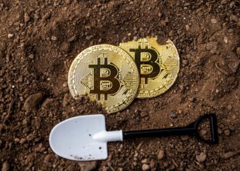 9年前丟掉8,000枚比特幣，英國男爲「找回5億美元」踏上尋找硬碟之旅