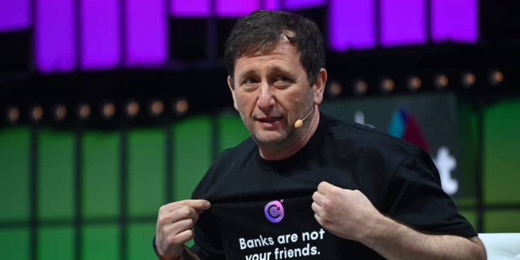 640-51 | 動區動趨-最具影響力的區塊鏈新聞媒體 Celsius 前僱員揭秘:吸儲 118 億加密貨幣巨頭的破產原因