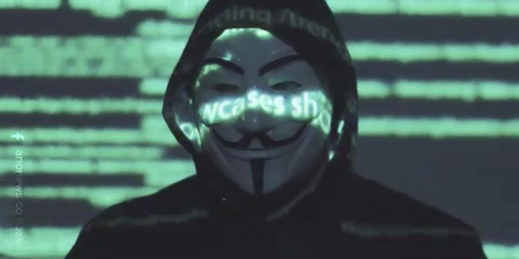 photo_MK8G7KF | 動區動趨-最具影響力的區塊鏈新聞媒體 匿名者 Anonymous 發影像:將調查 BAYC 納粹主義指控;遭疑帳號真實性