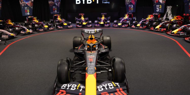 2022-10-11 16.39.06 | 動區動趨-最具影響力的區塊鏈新聞媒體 F1 世界冠軍二連霸,Bybit 歡慶紅牛車手 Max Verstappen 日本大獎賽再奪冠