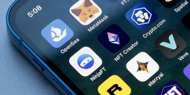 220504-apptopia | 動區動趨-最具影響力的區塊鏈新聞媒體 蘋果App Store新條款再禁「提供外連買NFT」,30%內購佣金收定了!