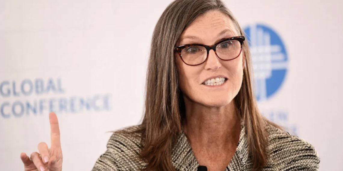 女股神致信Fed：應停止激進升息！美國恐有通縮蕭條的風險