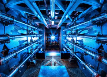 超 1 億度人造太陽！美核融合首實現「能量淨增長」，發電商轉再推一步