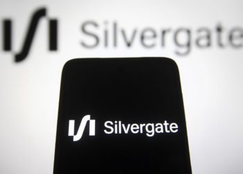 Silvergate股價崩57%；MicroStrategy、Tether急發聲明：無實質曝險