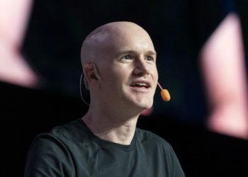 被SEC威脅？Coinbase：Base網路可能監管交易、落實反洗錢措施