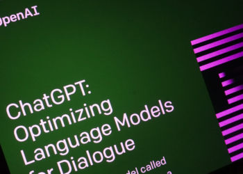 人力銀行調查：ChatGPT正在取代員工！一半老闆以此縮減人事預算