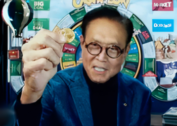 富爸爸警告：下個倒閉銀行「就是瑞士信貸」，高舉代幣喊漲了40倍快買