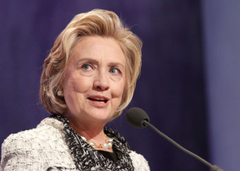 希拉蕊警告 : 比特幣恐「破壞國家穩定」！取代美元成世界儲備貨幣