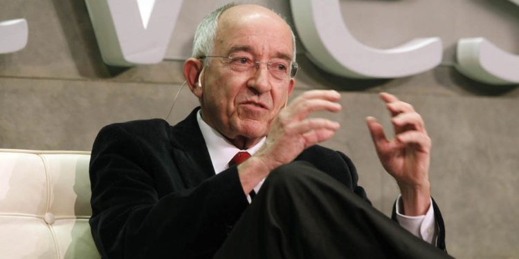 西班牙央行前行長：CBDC 最終目標是「完全取代商業銀行存款」